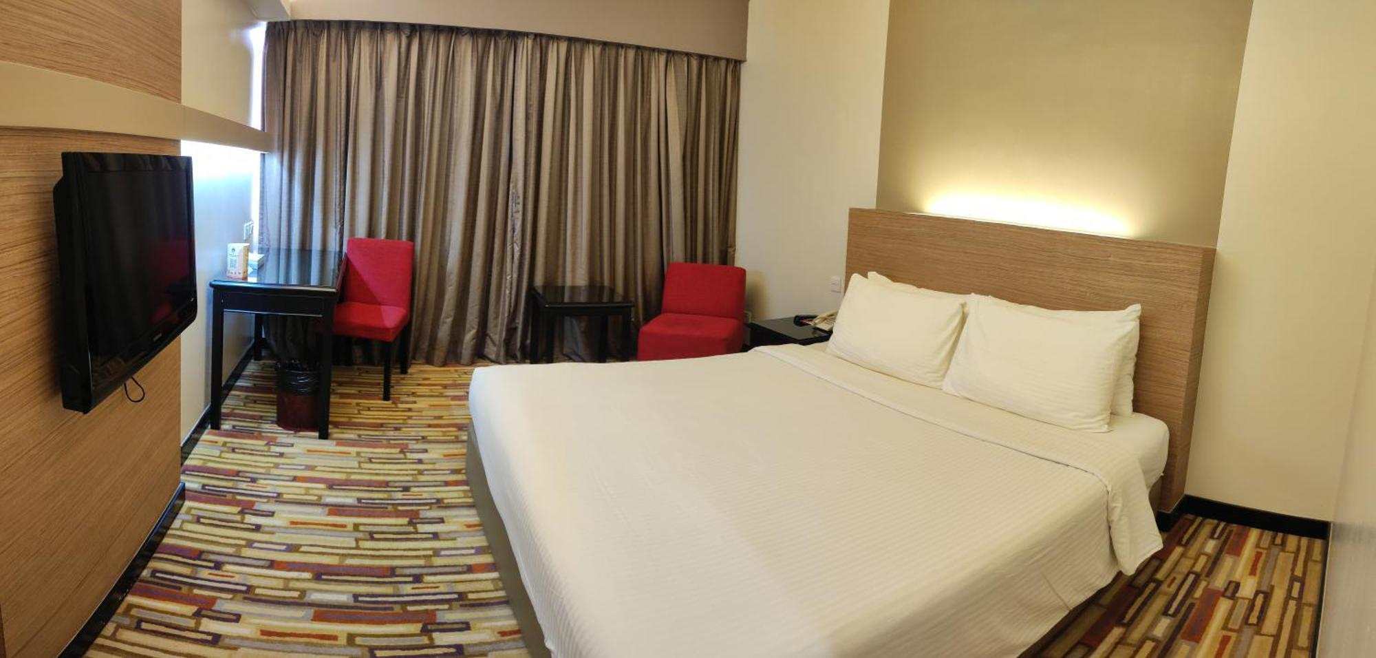 Harbour View Hotel Kuching Extérieur photo