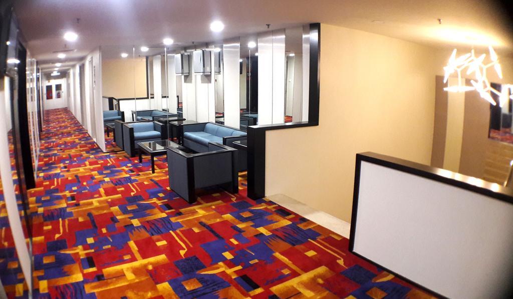 Harbour View Hotel Kuching Extérieur photo
