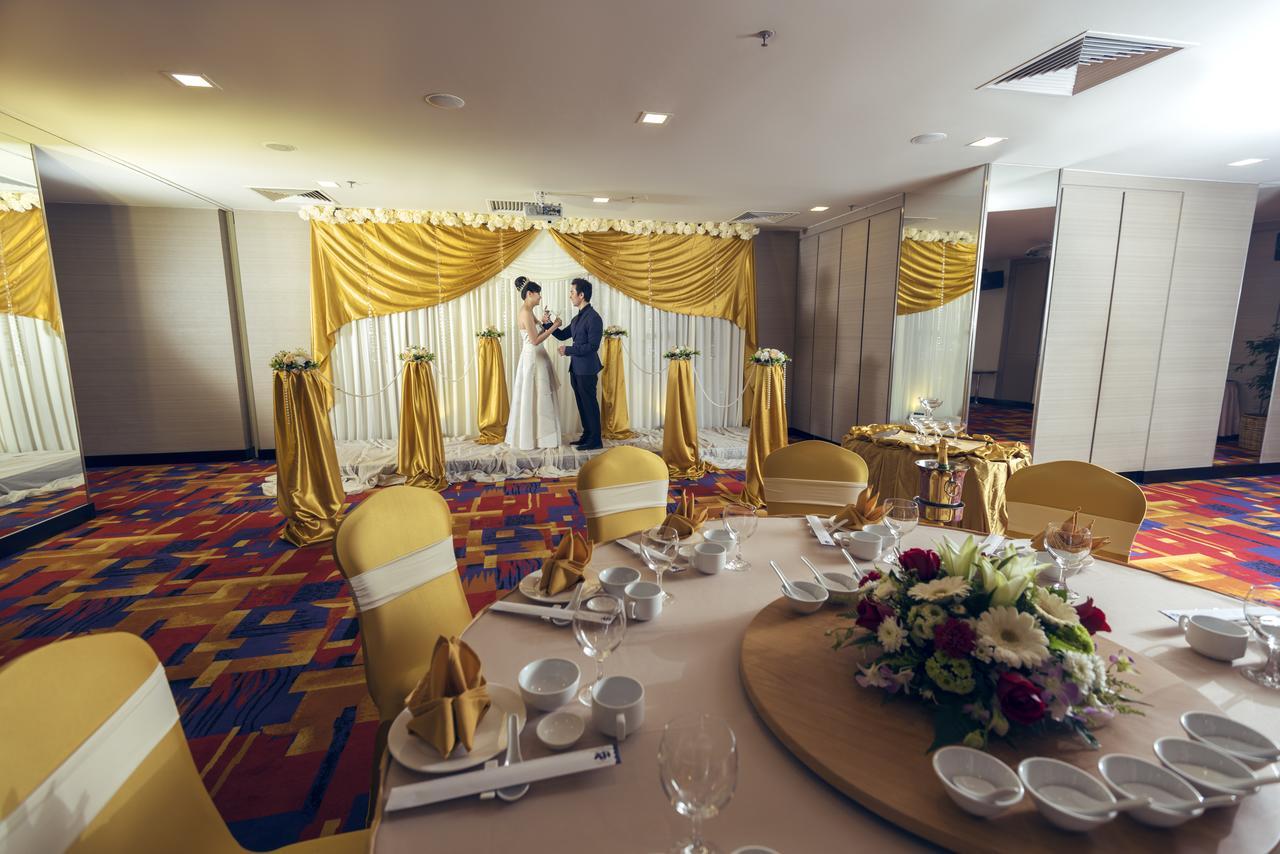 Harbour View Hotel Kuching Extérieur photo
