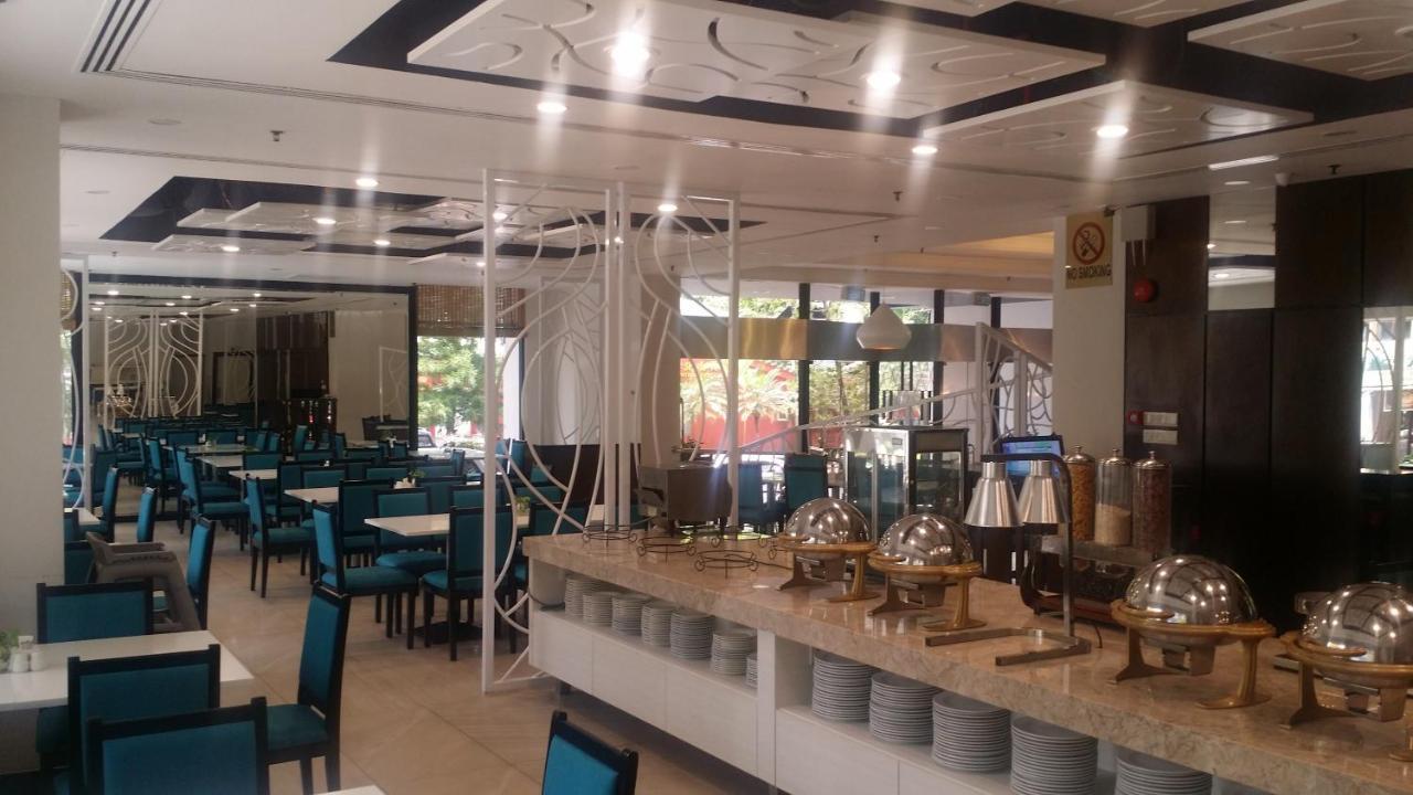 Harbour View Hotel Kuching Extérieur photo
