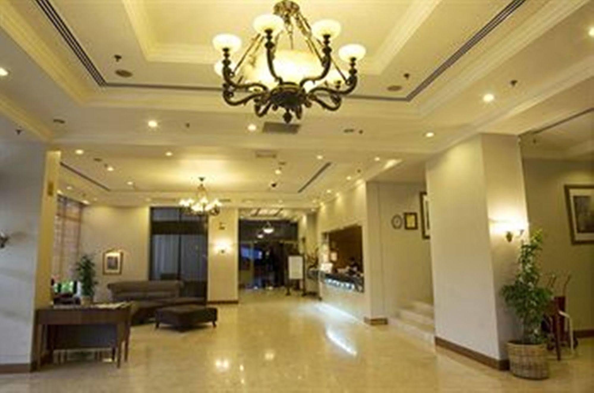 Harbour View Hotel Kuching Extérieur photo